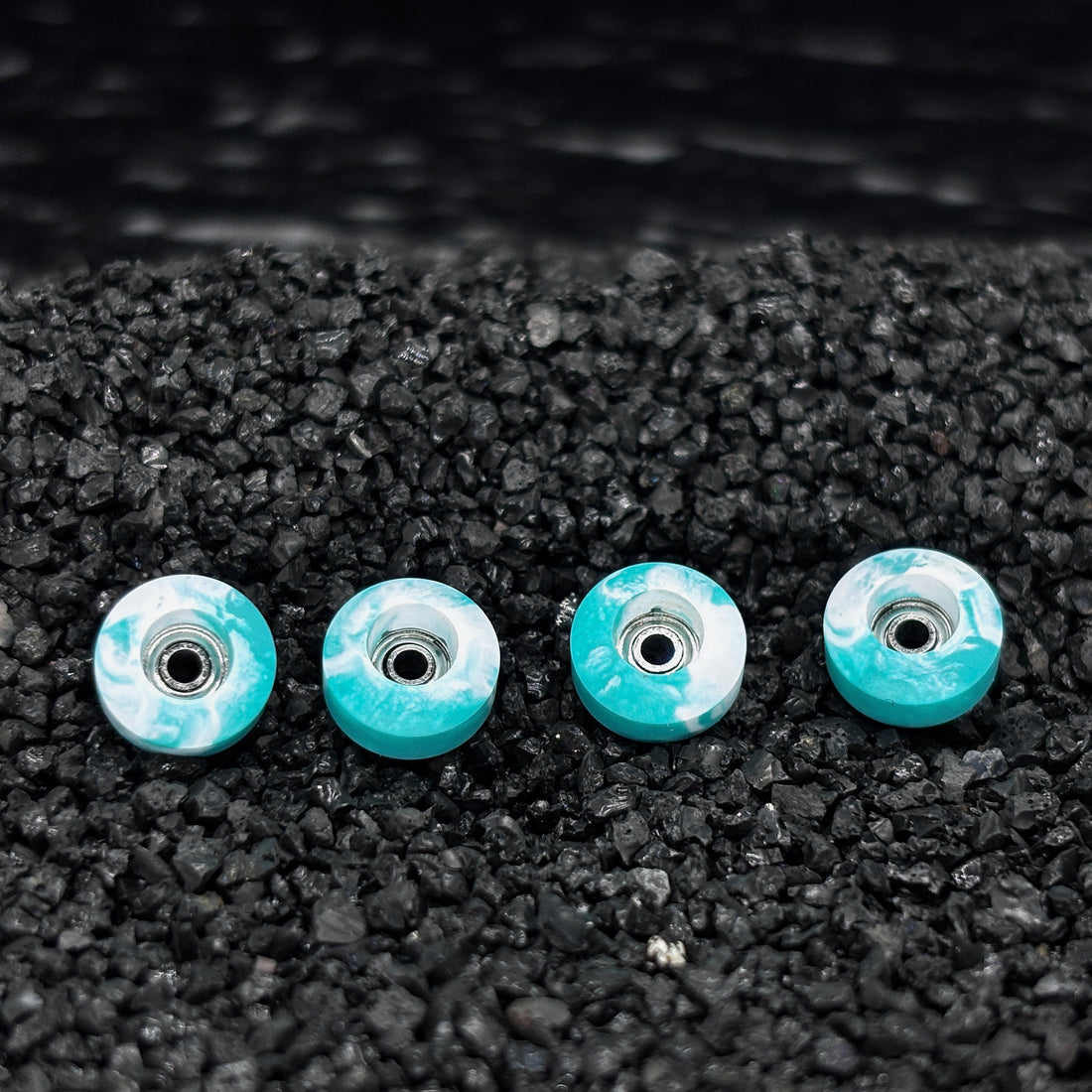 lake blue with white wheel 60D